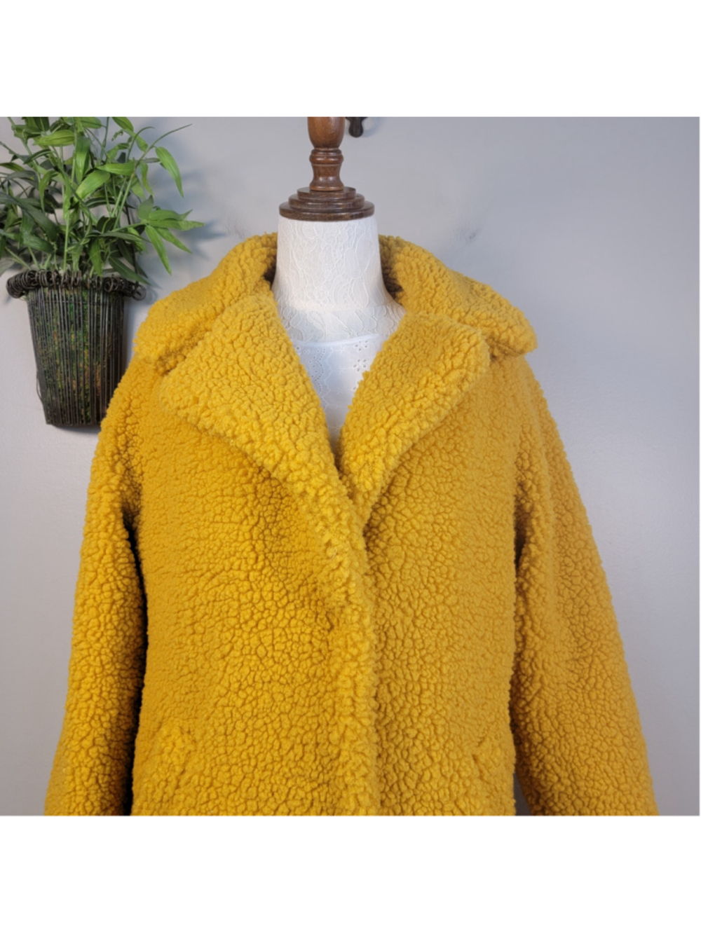 Lucky Brand M Teddy Jacket Fluffy Long Notched Collar Yellow Fuzzy Cozy Coat - Picture 3 of 13